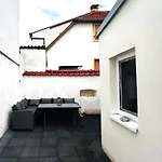 Haeuschen Am Plenzer 度假居 英格海姆莱茵