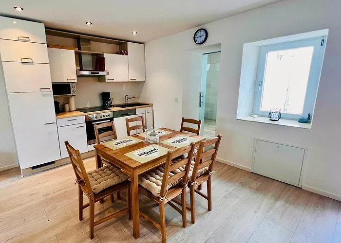 Haeuschen Am Plenzer * אינגלהיים אם ריין